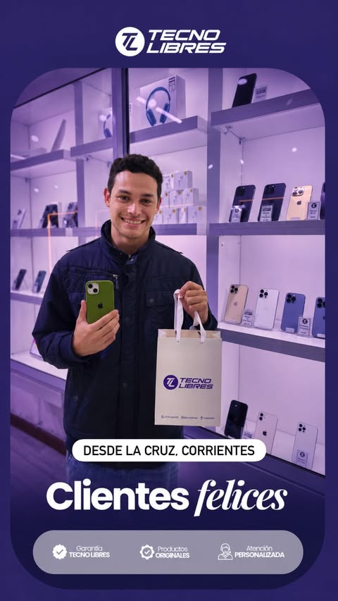 Cliente de Tecno Libres con su compra