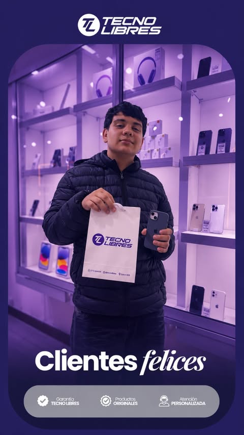 Cliente de Tecno Libres con su compra