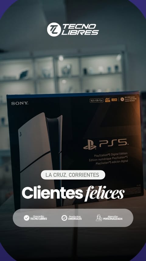 Cliente de Tecno Libres con su compra