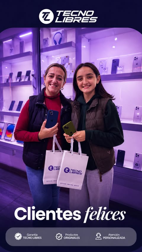 Cliente de Tecno Libres con su compra