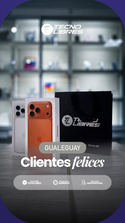 Cliente de Tecno Libres con su compra